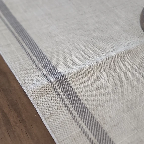 Hello Fall table runner - Picture 3 of 6